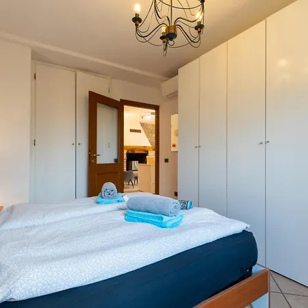 Apartment Samuel House-chantal-in Hilly Area - Happy