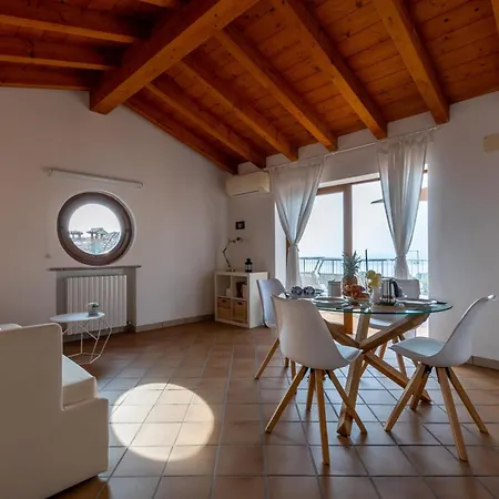 Samuel House-chantal-in Hilly Area - Happy Toscolano Maderno