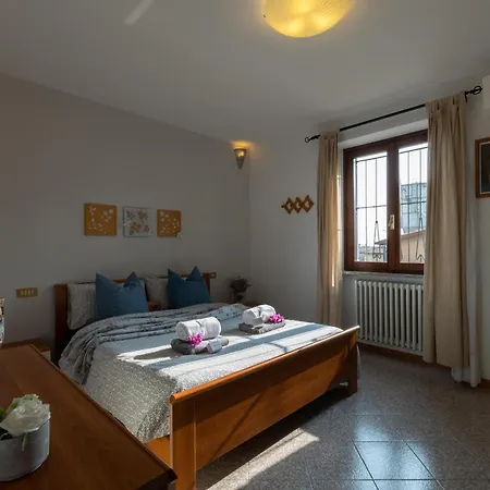 Samuel House-chantal-in Hilly Area - Happy *