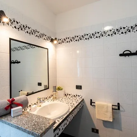 Apartment Samuel House-chantal-in Hilly Area - Happy