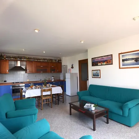 Apartment Samuel House-chantal-in Hilly Area - Happy